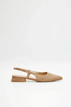 Beżowe buty slingback z odkrytą piętą
