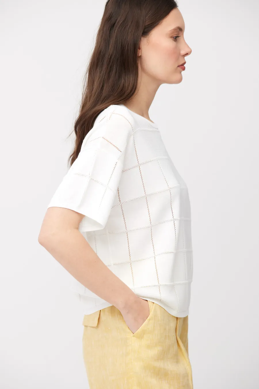 Bluzka off white z lyocellem i jedwabiem