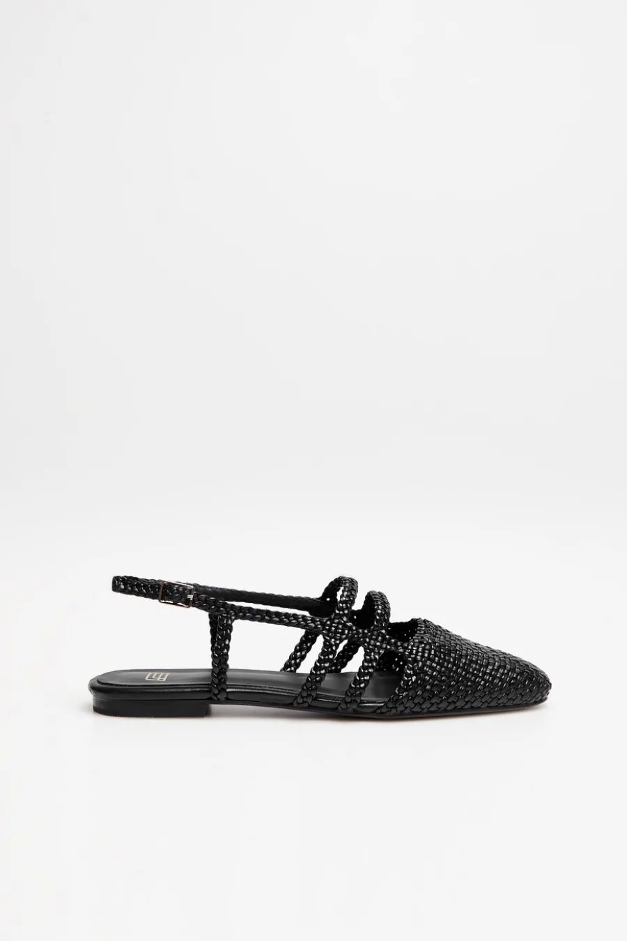 Czarne buty sling back ze skóry plecionej