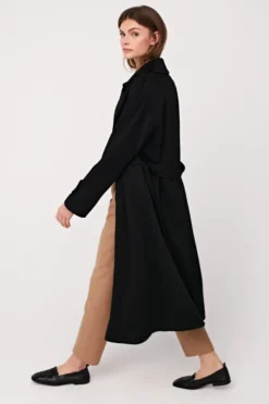 Czarny płaszcz 100% kaszmir Izabelle Luxury Line