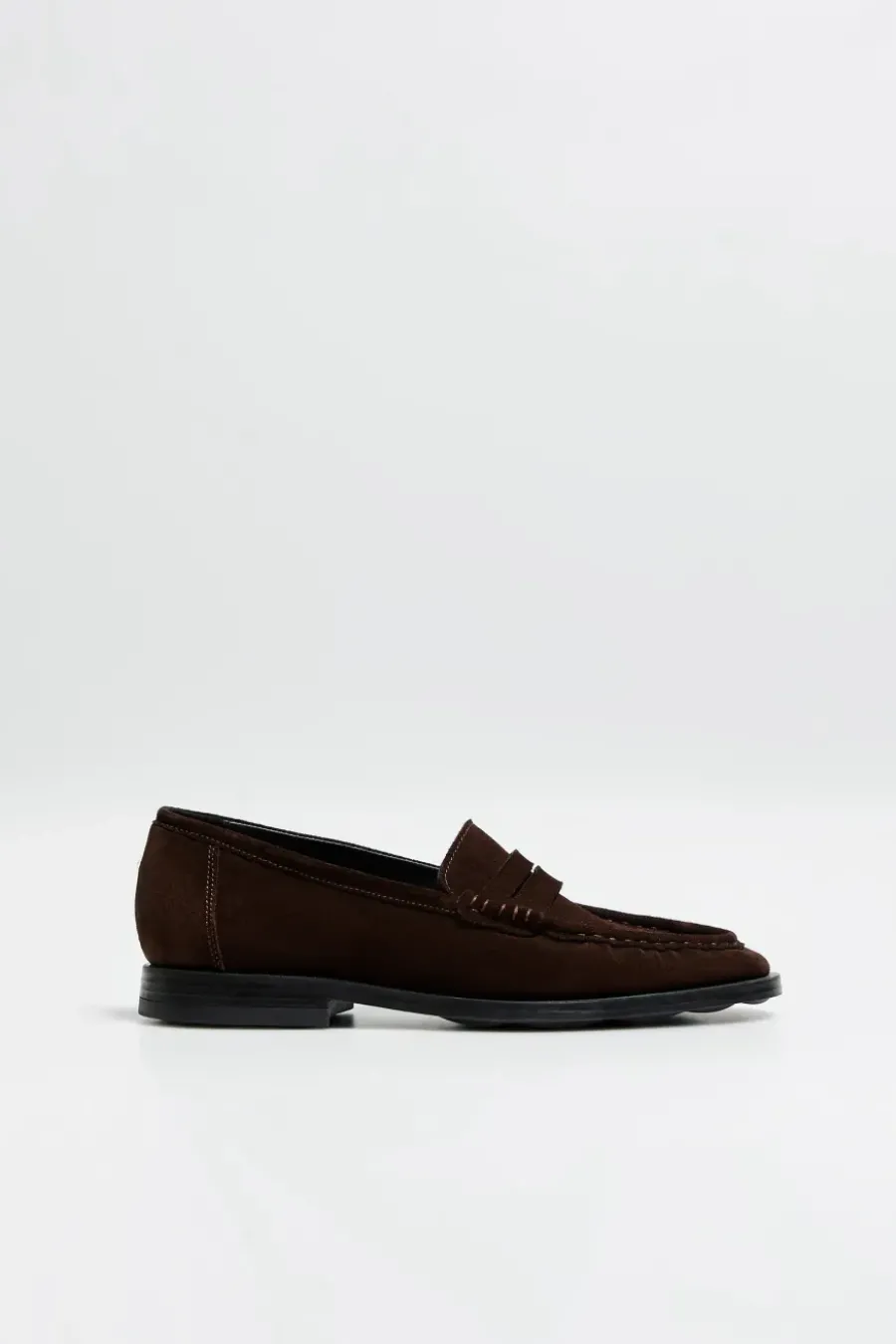 Czekoladowe loafersy ze skóry zamszowej