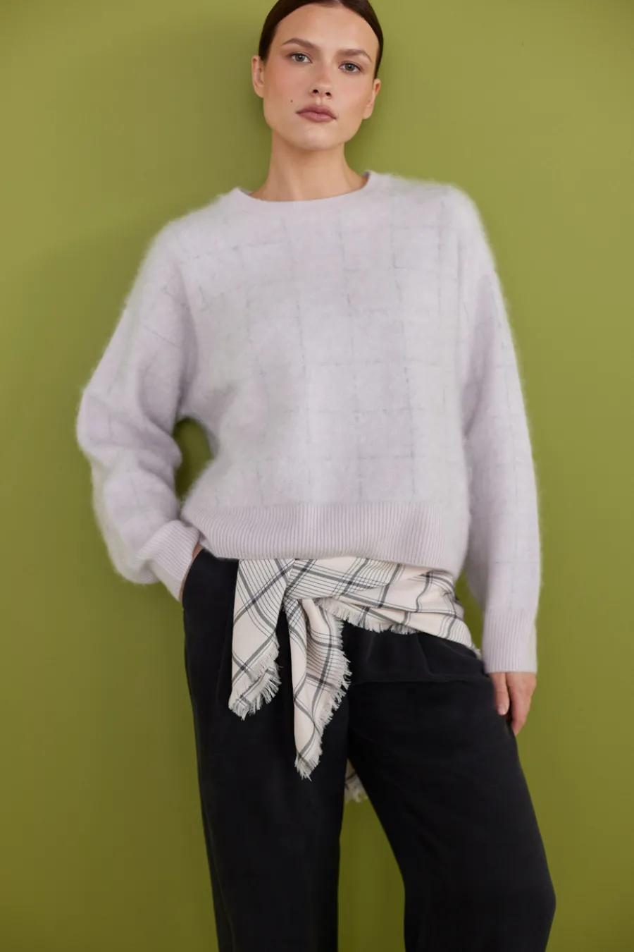 Kaszmirowy sweter w kratę