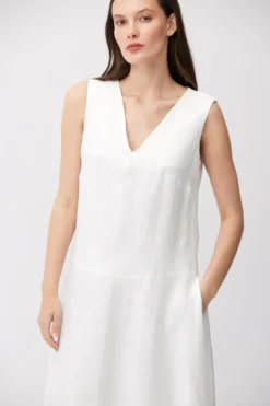 Lniana sukienka midi w kolorze off white