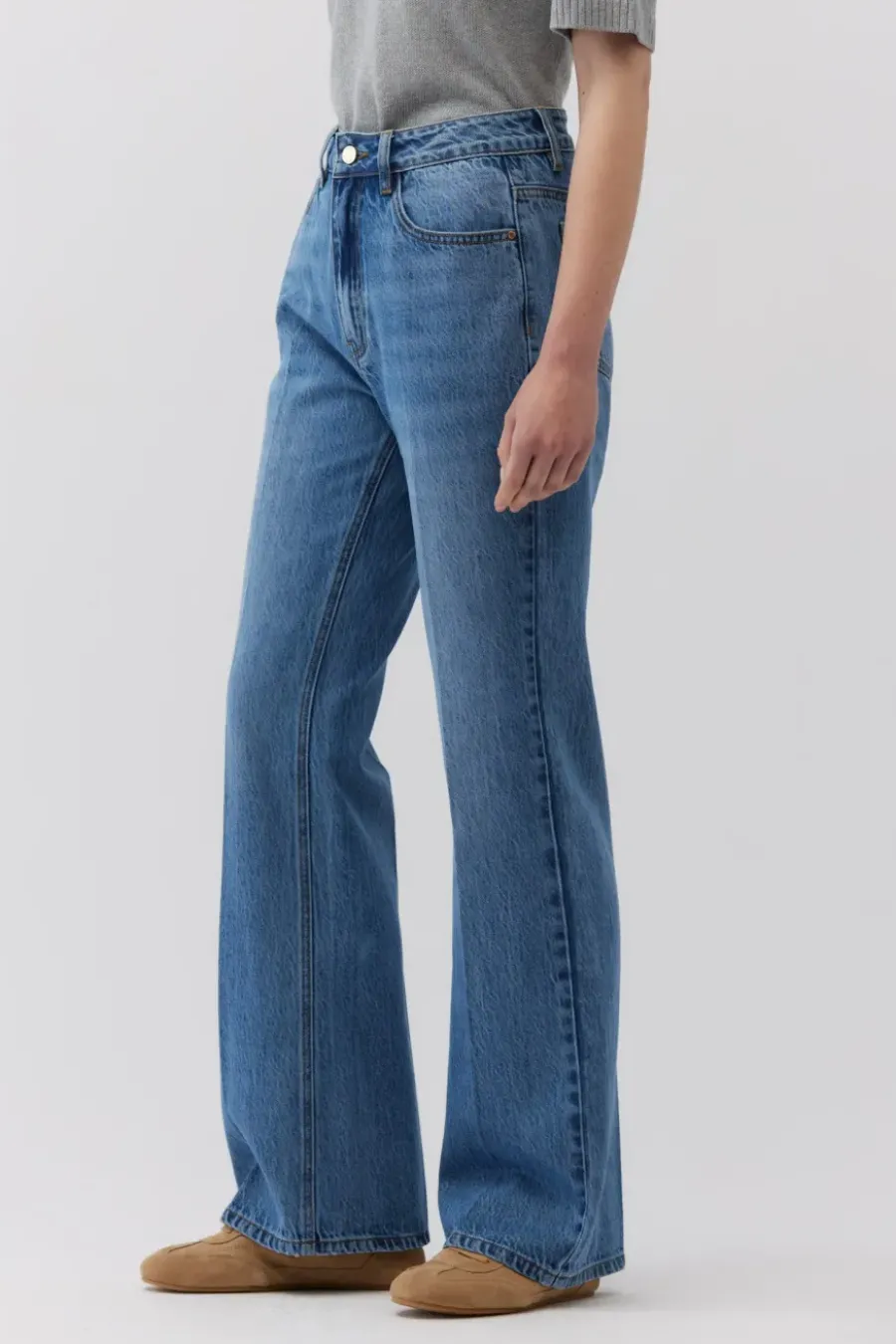 Niebieskie jeansy bootcut z wysokim stanem