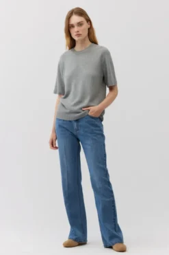 Niebieskie jeansy bootcut z wysokim stanem