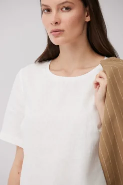 Pudełkowa bluzka off white z lnu