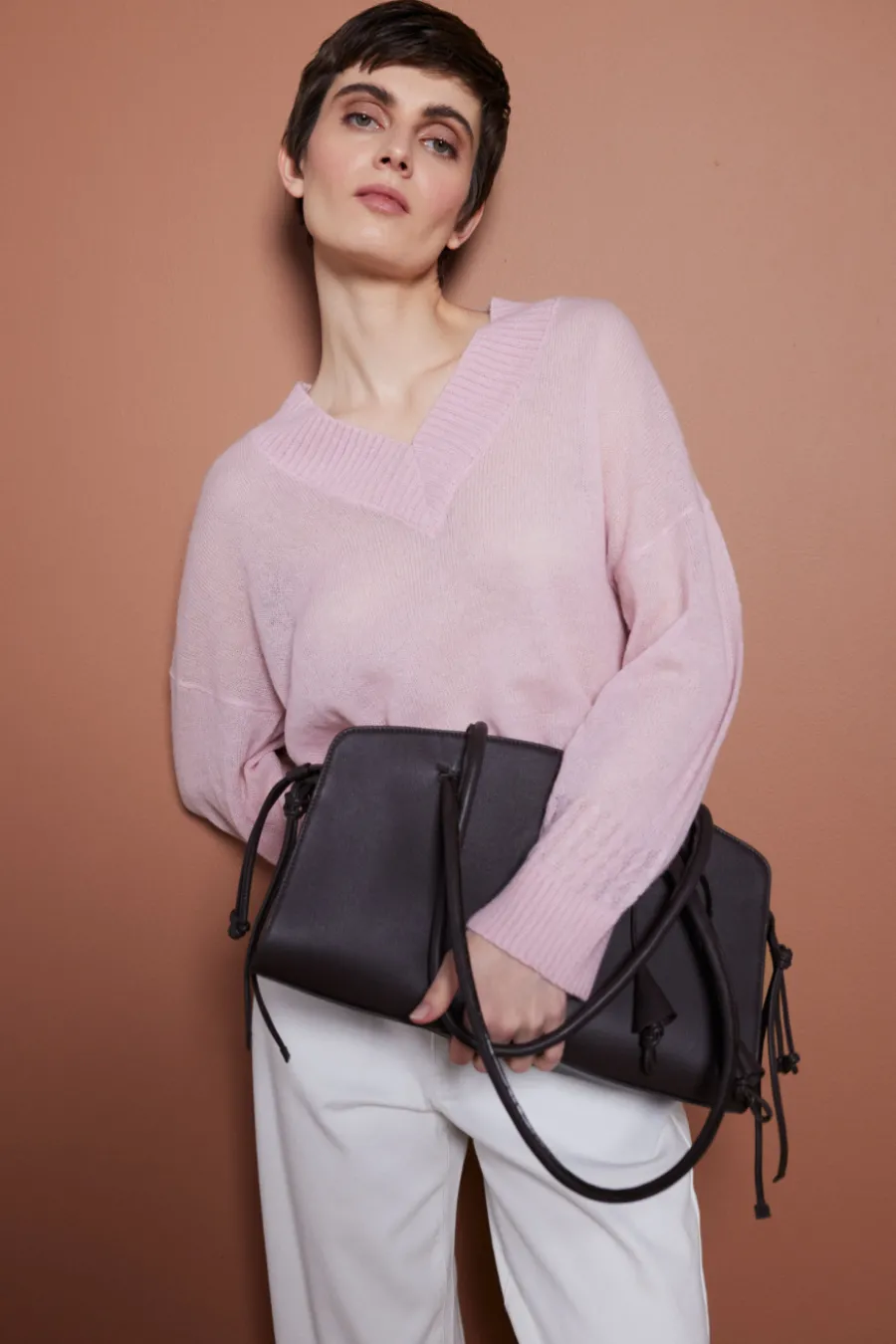 Pudrowo różowy sweter z wełną baby suri alpaki