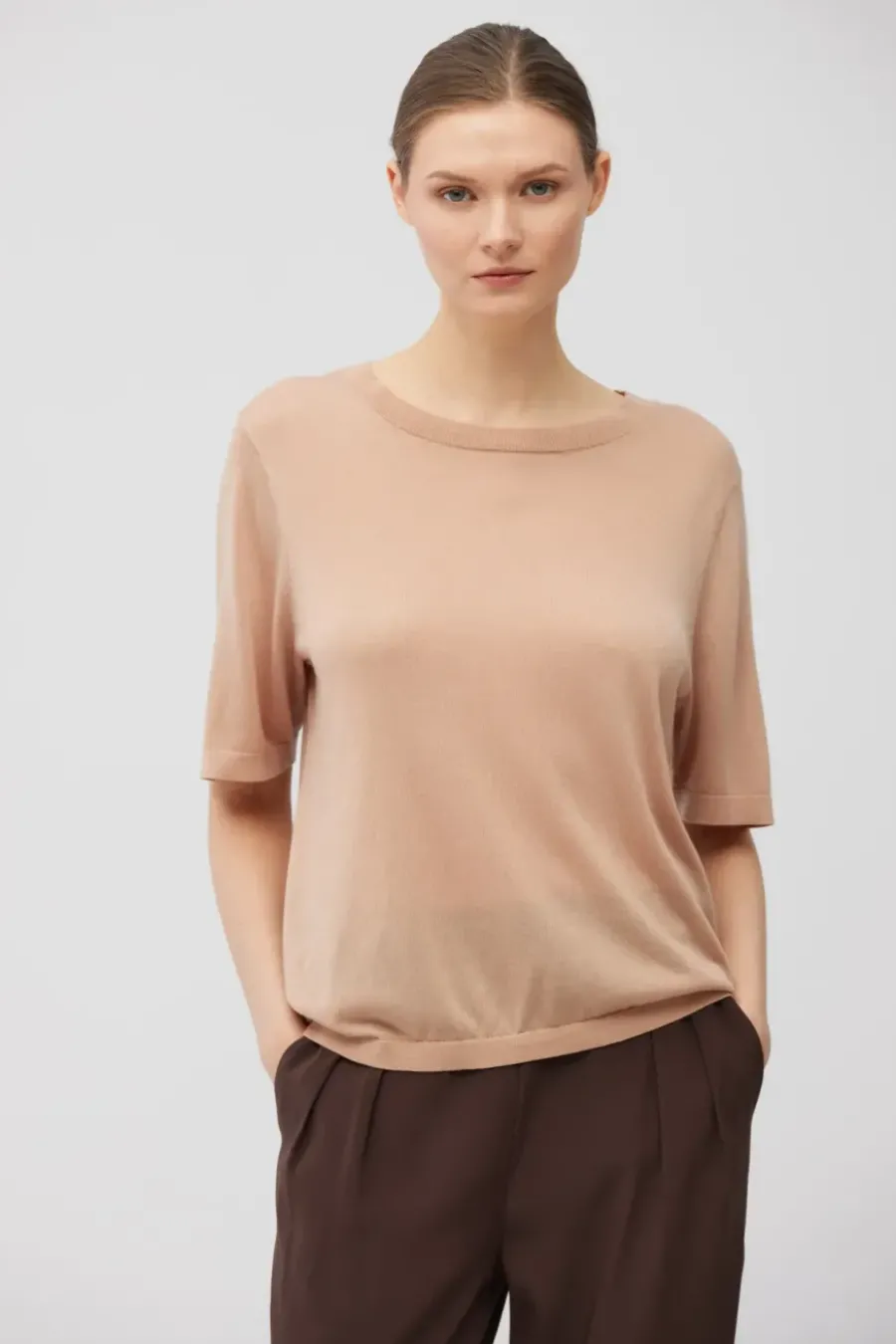 Pudrowo różowy t-shirt z kaszmirem i lyocellem