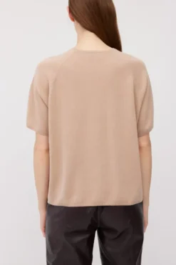 Różowa bluzka z krótkim rękawem z wełny merino i kaszmiru