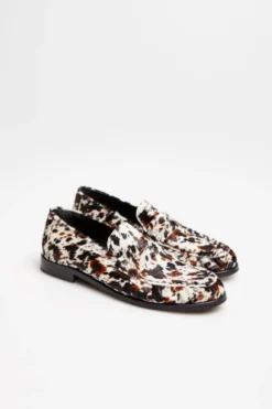 Skórzane loafersy w zwierzęcy deseń