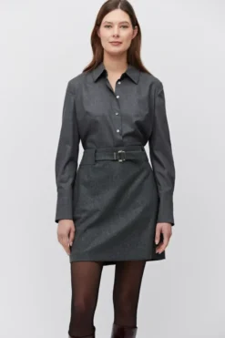 Szara mini spódnica z kaszmirem